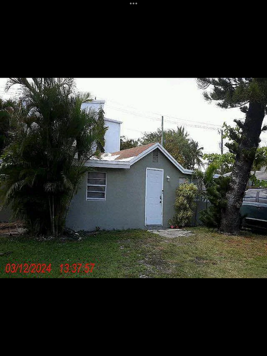 605 NE 27th St in Wilton Manors, FL - Building Photo