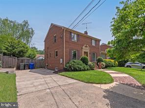 201 Harper Ave in Morrisville, PA - Building Photo - Building Photo