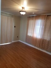 10512 Plainview Ave in Los Angeles, CA - Building Photo - Building Photo