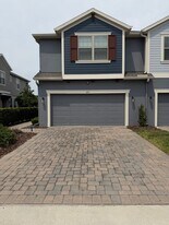475 Merry Brook Cir in Sanford, FL - Building Photo