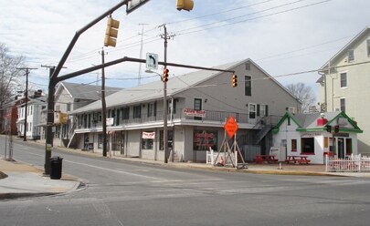 57 W Main St in Westminster, MD - Foto de edificio - Building Photo