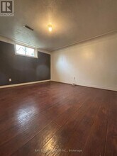 1242 McBride Ave in Mississauga, ON - Building Photo - Building Photo