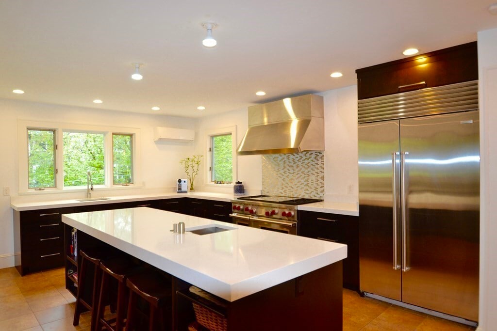 25 Bothfeld Rd in Newton, MA - Building Photo