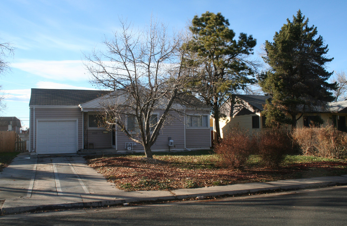 8 SFR Homes in Aurora, CO - Building Photo