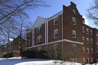 Courtyard Apartments in Shaker Heights, OH - Building Photo - Building Photo