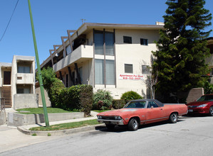 227 Justin Ave in Glendale, CA - Foto de edificio - Building Photo