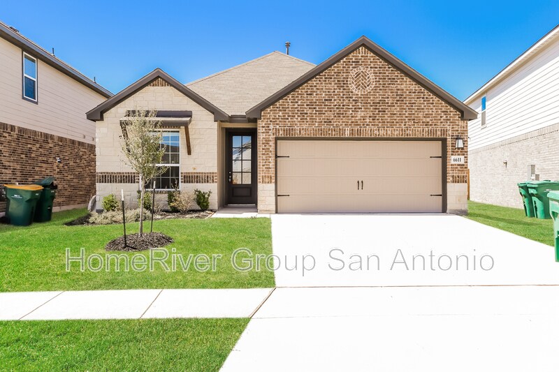 9014 Green Rd in Converse, TX - Building Photo