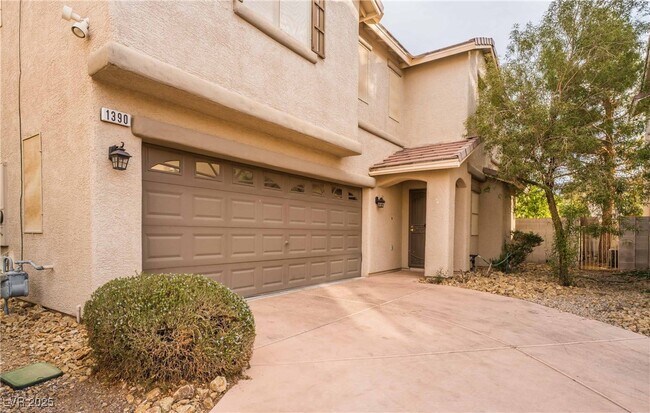 1390 Louisiana Lakes Ave in Las Vegas, NV - Building Photo - Building Photo