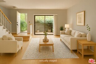 15061 Sherman Way in Los Angeles, CA - Building Photo