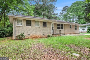 3367 Misty Valley Rd in Decatur, GA - Building Photo