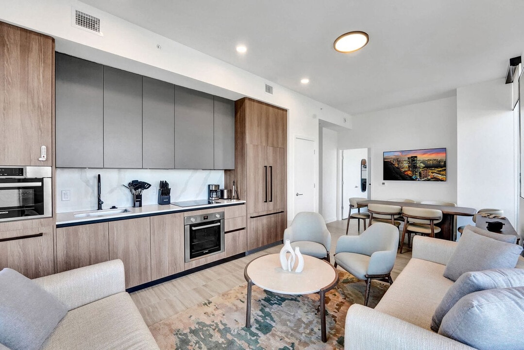 580 72nd St in Miami Beach, FL - Foto de edificio