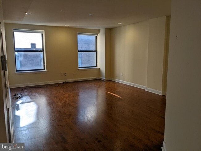 property at 707 Chestnut St