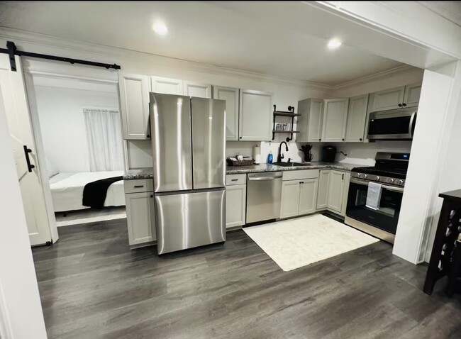 10 Palmer St, Unit Suite 1 in Calais, ME - Foto de edificio - Building Photo