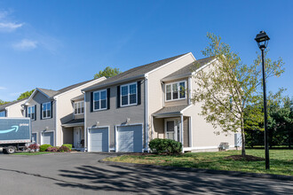 Thornberry Ridge in Bristol, CT - Building Photo - Building Photo