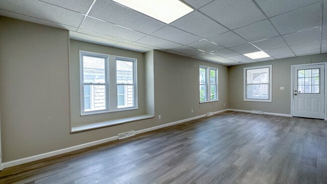 property at 808 E Main St