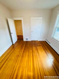 7 Hesston Ter photo'