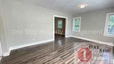 4435 S Benton Ave in Kansas City, MO - Building Photo - Building Photo