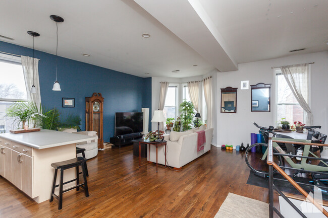 2209 W Race Ave, Unit 3 in Chicago, IL - Building Photo - Building Photo