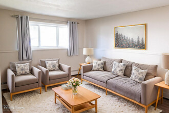 Mount Royal on 14th Apartments in Calgary, AB - Building Photo - Building Photo