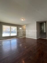 17504 Oakwood Dr in Hazel Crest, IL - Building Photo - Building Photo