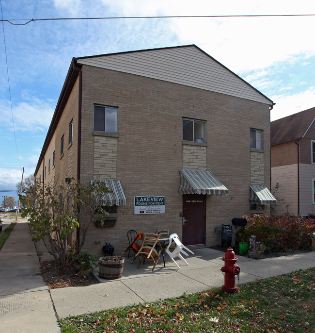 409 59th St in Kenosha, WI - Foto de edificio - Building Photo