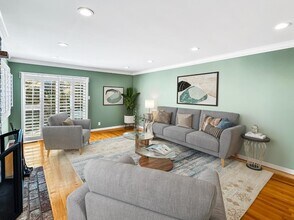 1515 Altschul Ave in Menlo Park, CA - Building Photo - Building Photo