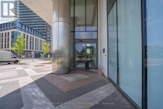 950-950 Portage Pkwy in Vaughan, ON - Building Photo - Building Photo