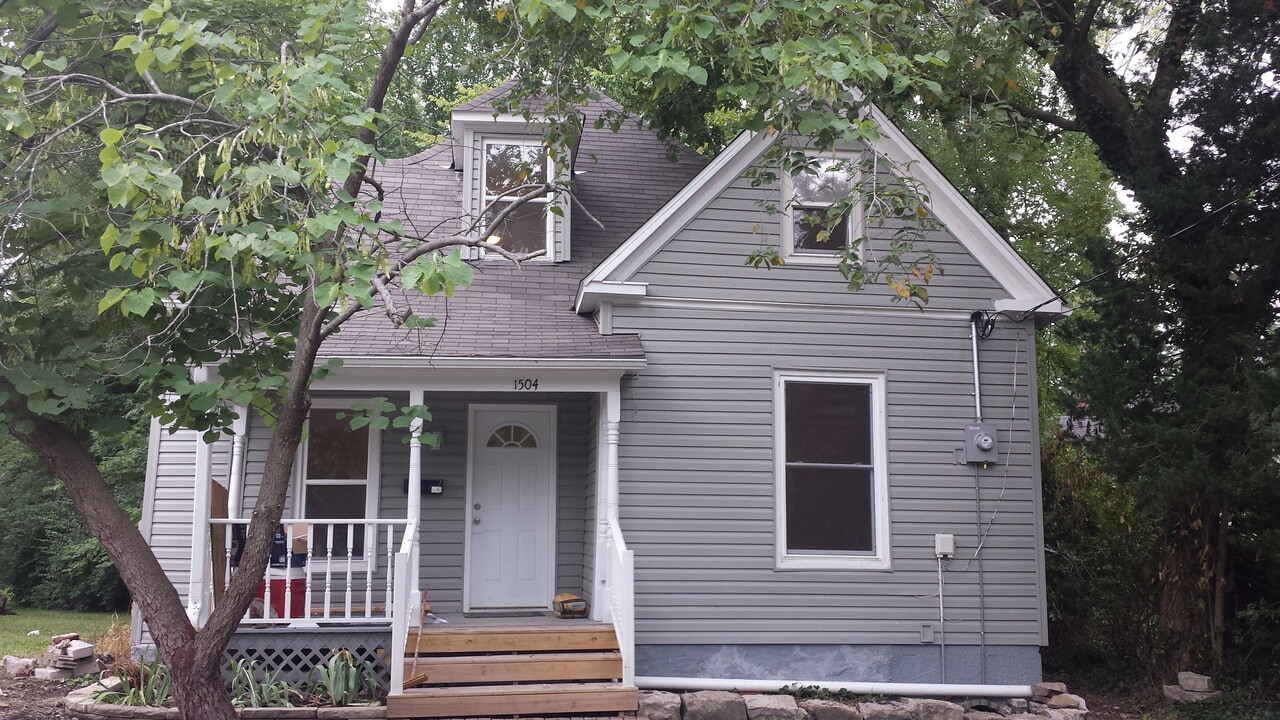 1504 Richardson St in Columbia, MO - Building Photo