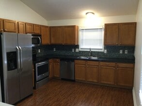 2083 Shetland St in Marysville, OH - Foto de edificio - Building Photo