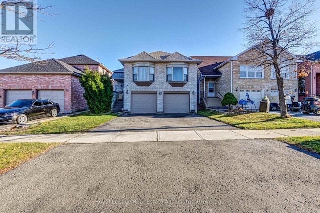 property at 70 Nectarine Crescent