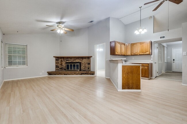 3029 Yorkshire Ct in Flower Mound, TX - Foto de edificio - Building Photo