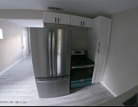 5714 Belafonte Dr in Jacksonville, FL - Building Photo - Building Photo