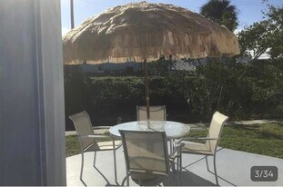 307 Marlette Dr in North Port, FL - Building Photo