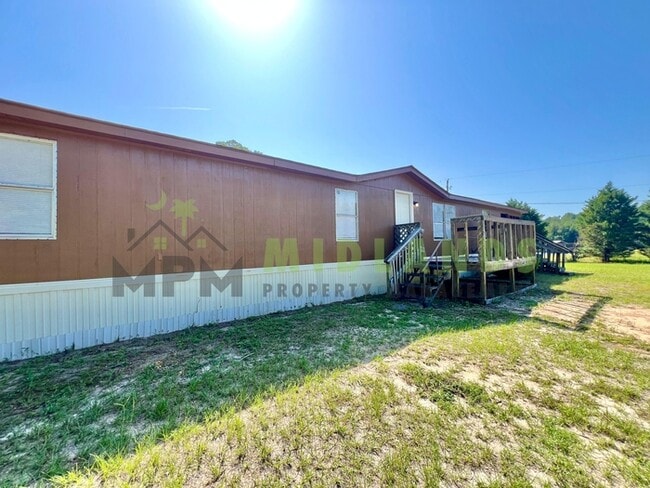 2413 S Lake Dr in Lexington, SC - Building Photo - Building Photo