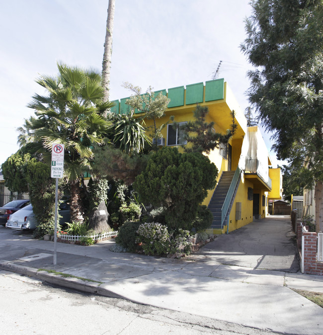 952 N Hudson Ave in Los Angeles, CA - Foto de edificio - Building Photo