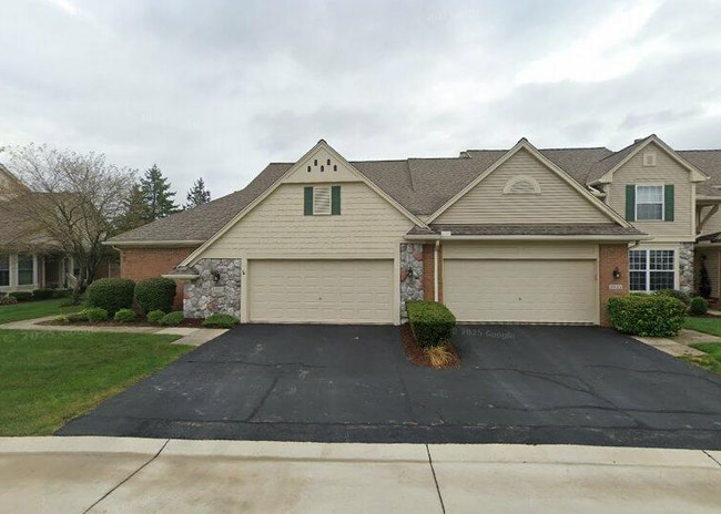 2405 Cleveland Way