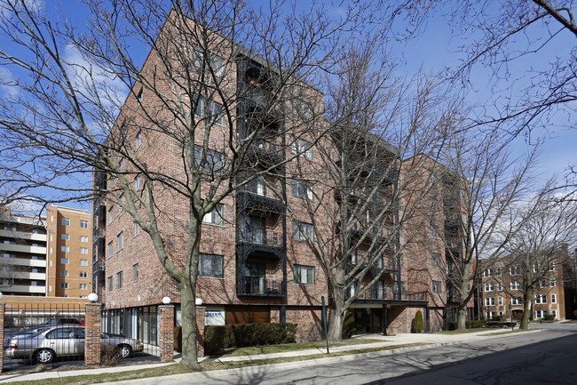 7351-7353 Garden Ct in River Forest, IL - Foto de edificio - Building Photo