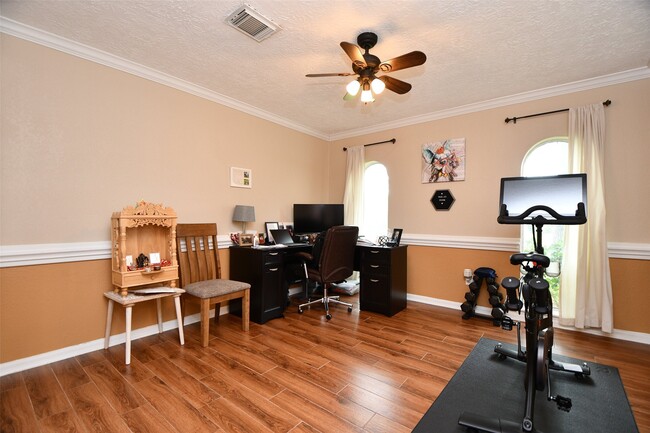 property at 3410 Plum Brook Ln