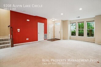 9208 Alvyn Lake Cir in Bristow, VA - Building Photo - Building Photo