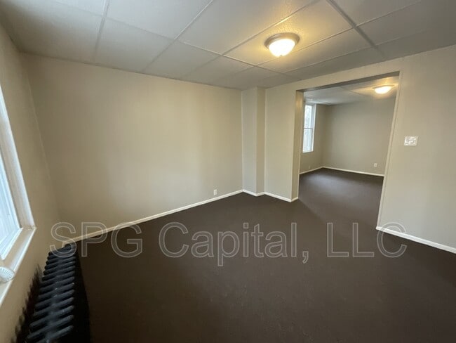 415 N Pitt St in Carlisle, PA - Foto de edificio - Building Photo