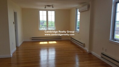 64 Brattle St, Unit 105T in Cambridge, MA - Building Photo - Building Photo