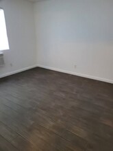 38257 12th St E in Palmdale, CA - Building Photo - Building Photo