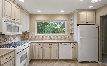 3375 Brunswick Dr in Florissant, MO - Building Photo - Building Photo