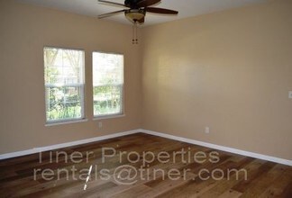 3301 N Park Dr-Unit -#1016 in Sacramento, CA - Building Photo - Building Photo