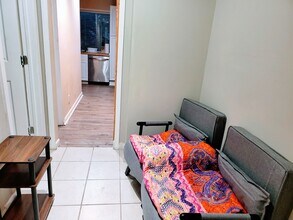 10045 Woodland Village Dr in Austin, TX - Building Photo - Building Photo