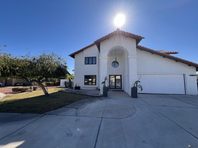 property at 995 W 35th St