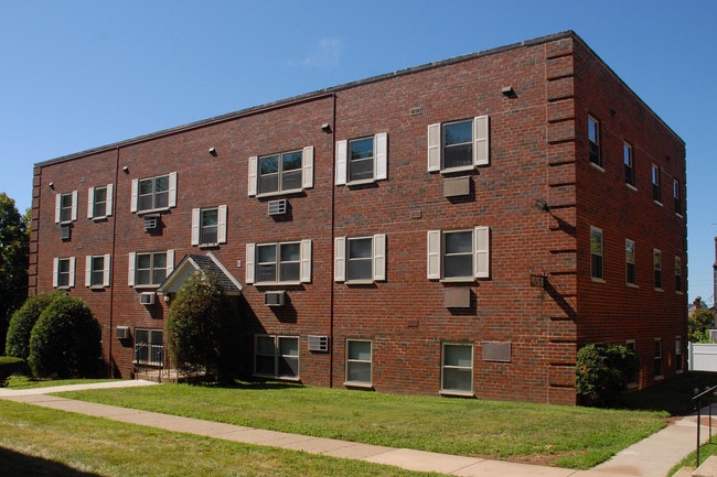 Norriswood Apartment in Norristown, PA - Foto de edificio - Building Photo