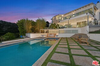 6047 Cavalleri Rd in Malibu, CA - Building Photo - Building Photo