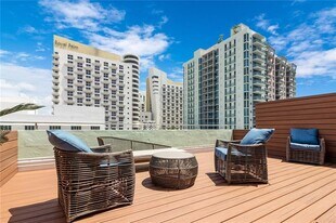 1460 Ocean Dr in Miami Beach, FL - Building Photo