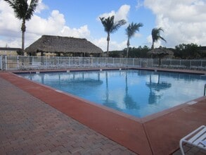 2826 SE 16th Pl in Homestead, FL - Building Photo - Building Photo